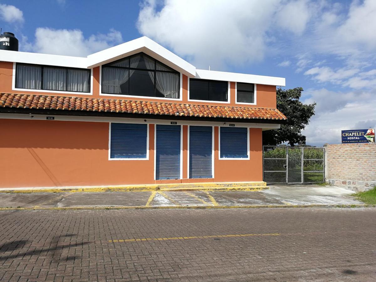 Chapelet Hostal Tababela Exterior foto