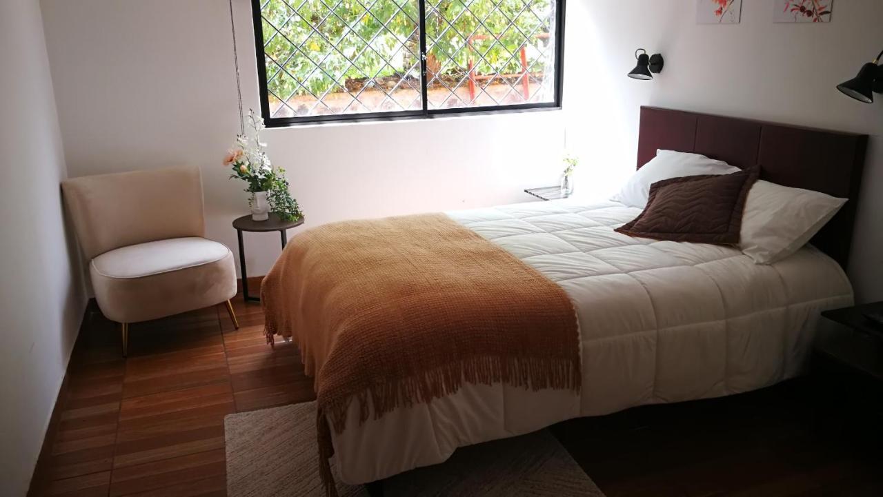 Chapelet Hostal Tababela Exterior foto