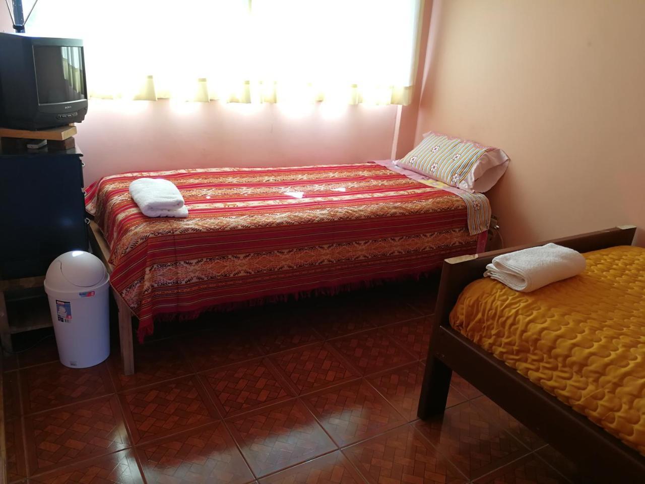 Chapelet Hostal Tababela Exterior foto
